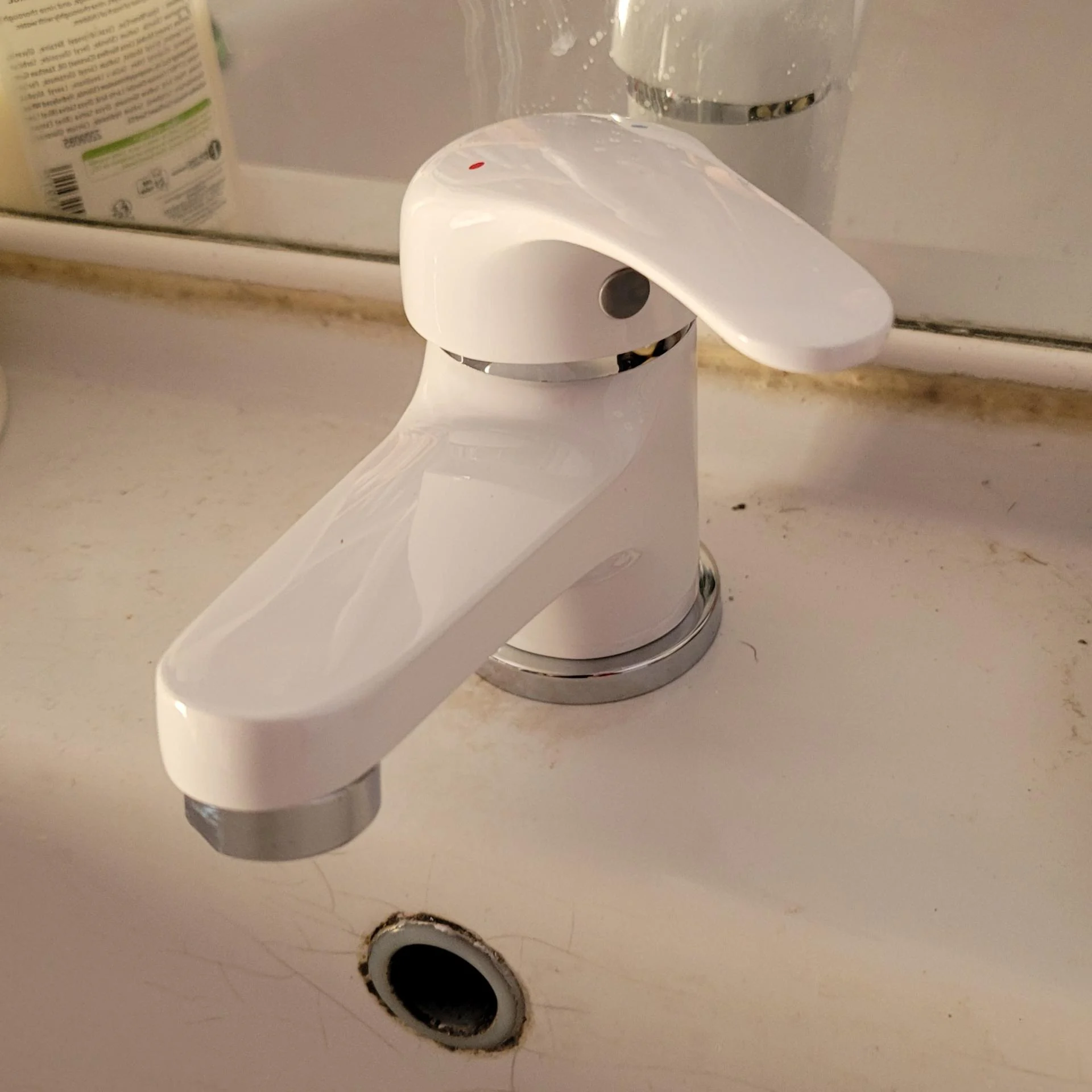 MITIGEUR LAVABO 2