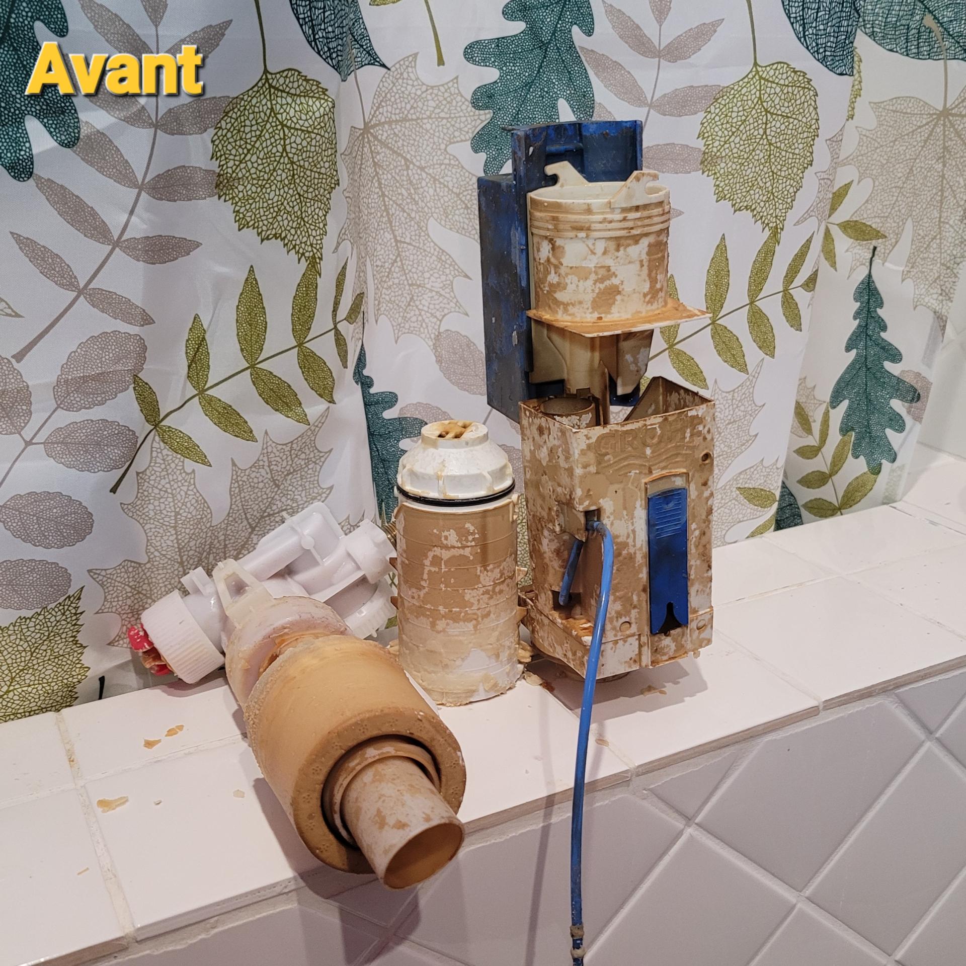 CHASSE D'EAU GROHE WC SUSPENDU 5